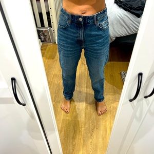 Mom fit Zara jeans size 8 skinny jeans high waisted